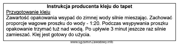 Na podstawie instrukcji producenta określ, ile wody należy 