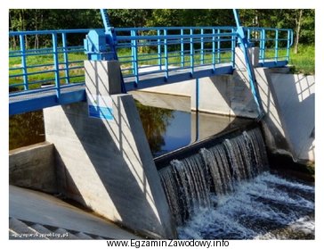 Jaki rodzaj budowli hydrotechnicznej przedstawiono na ilustracji?